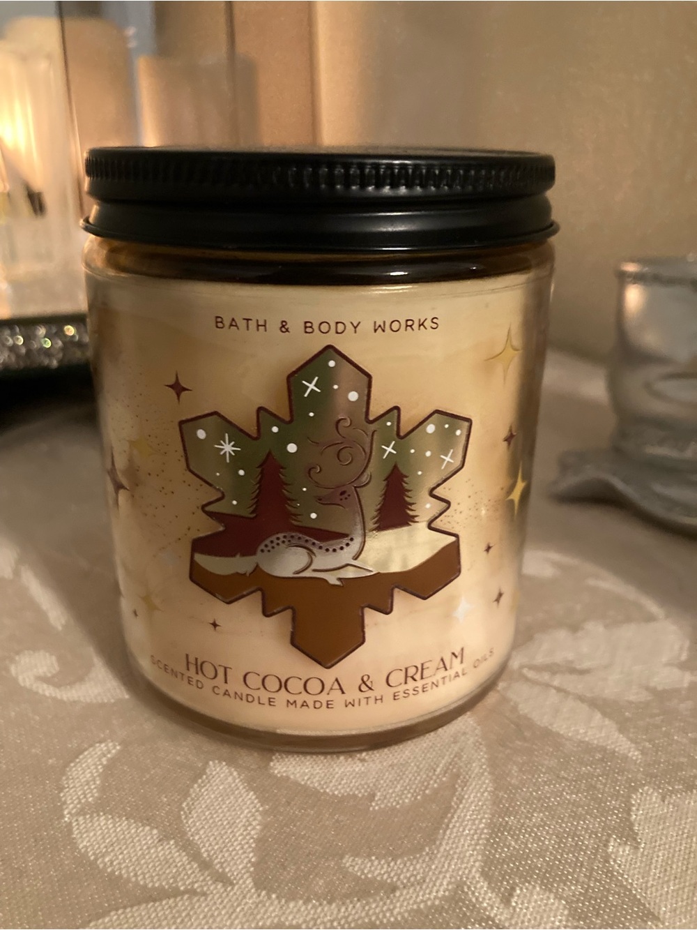 Bath & Body Works Hot Cocoa & Cream Scented Candle